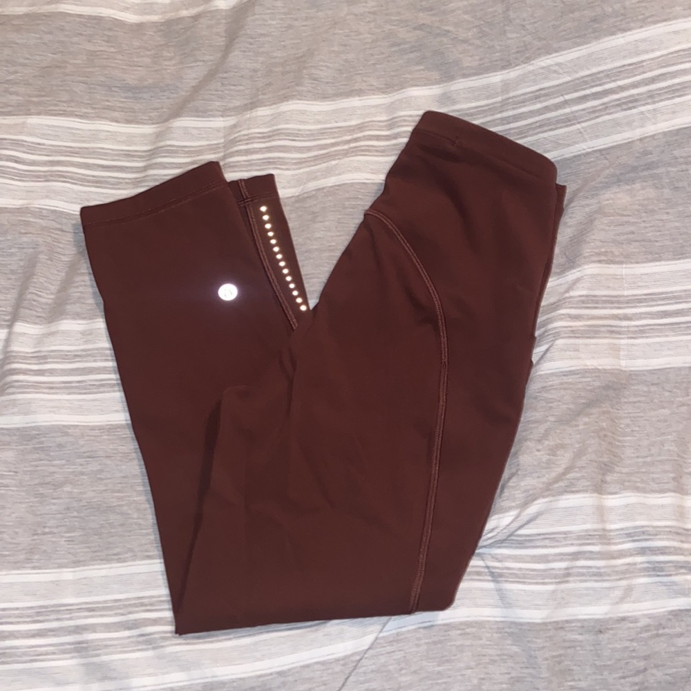 Lululemon legging. - Picture 2 of 6